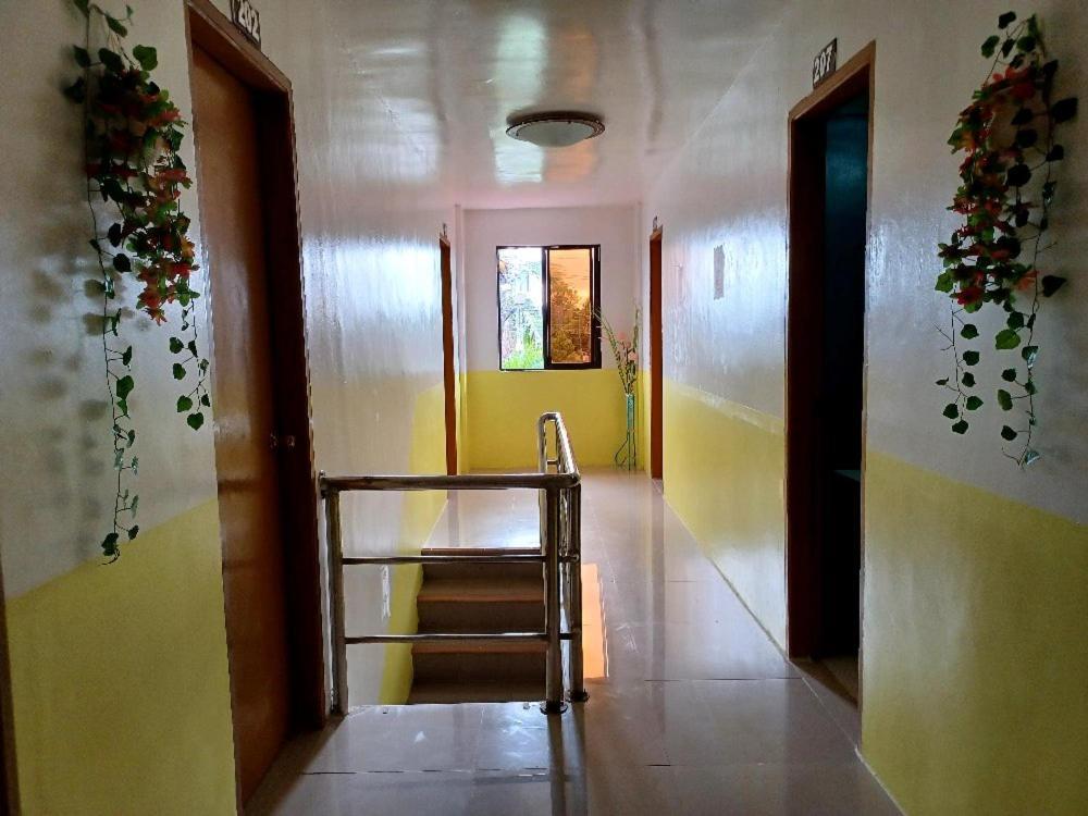 Pete'S Inn Roxas City Exterior photo