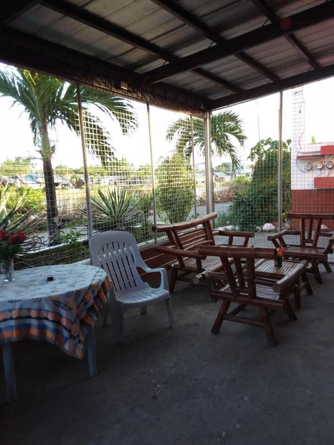 Pete'S Inn Roxas City Exterior photo