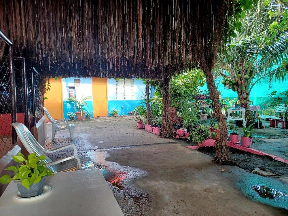 Pete'S Inn Roxas City Exterior photo